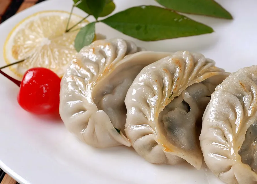 白萝卜猪肉煎饺的做法步骤 白萝卜猪肉煎饺的做法步骤