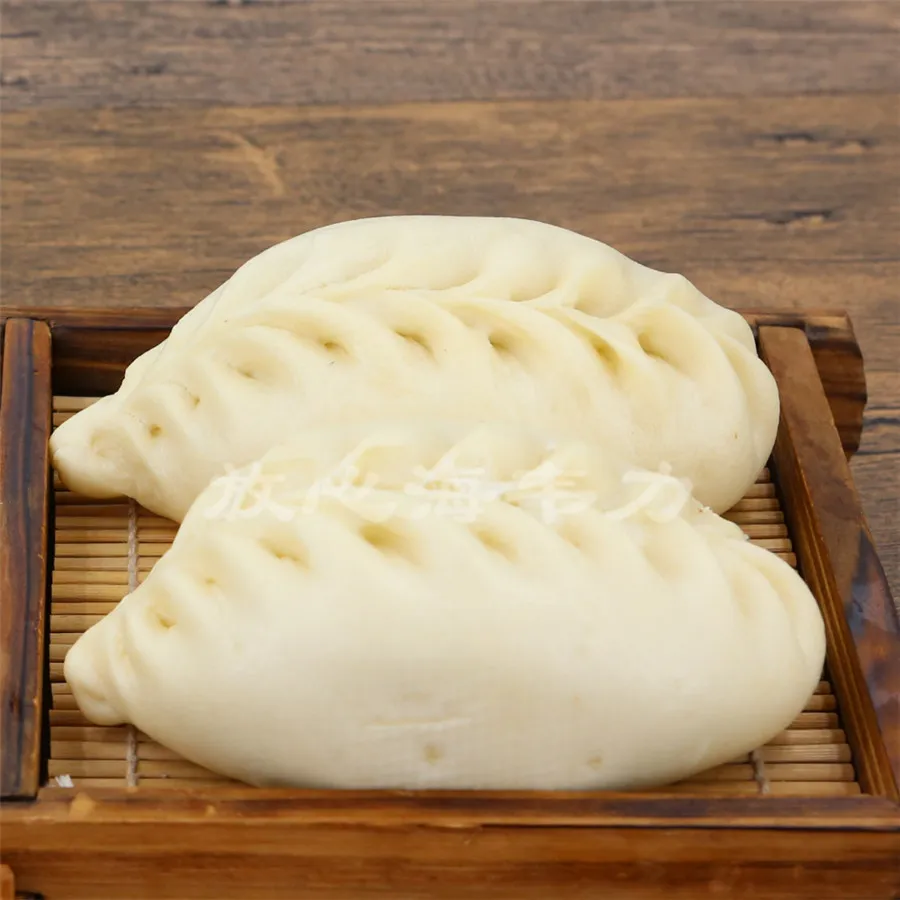 莲蓉包的做法,莲蓉包的家常做法