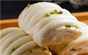 松仁鹅油卷的做法	
