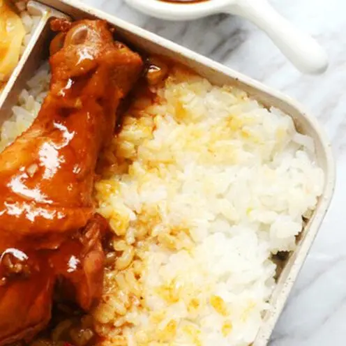 腊味咸香煲仔饭