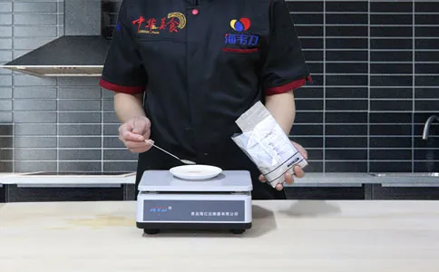 荷叶饼发酵泡打粉的使用方法,称量酵母