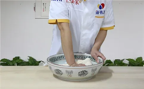 巧克力馒头泡打粉的使用方法,和面