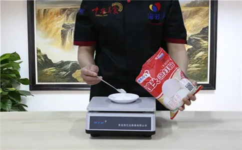 卡通馒头泡打粉的使用方法,称量馒头泡打粉
