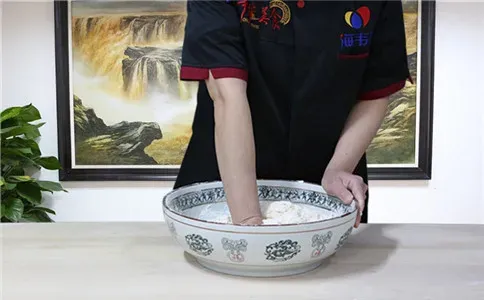 卡通馒头泡打粉的使用方法,和面