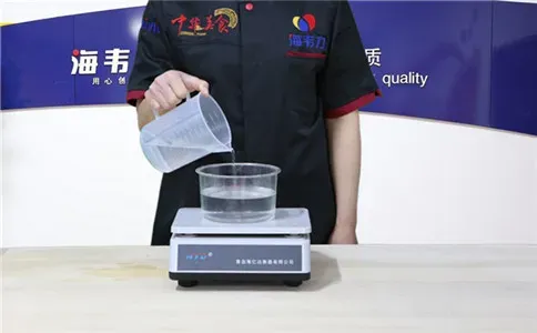 鸡蛋馒头泡打粉的使用方法,称量水