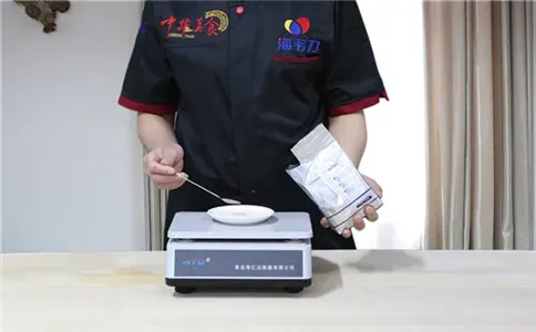 破酥包子泡打粉的使用方法,称量酵母