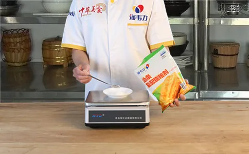 称量酥脆油条膨松剂