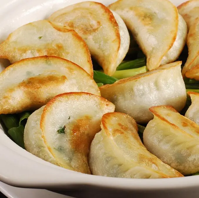 香蒜牛肉煎饺的做法步骤