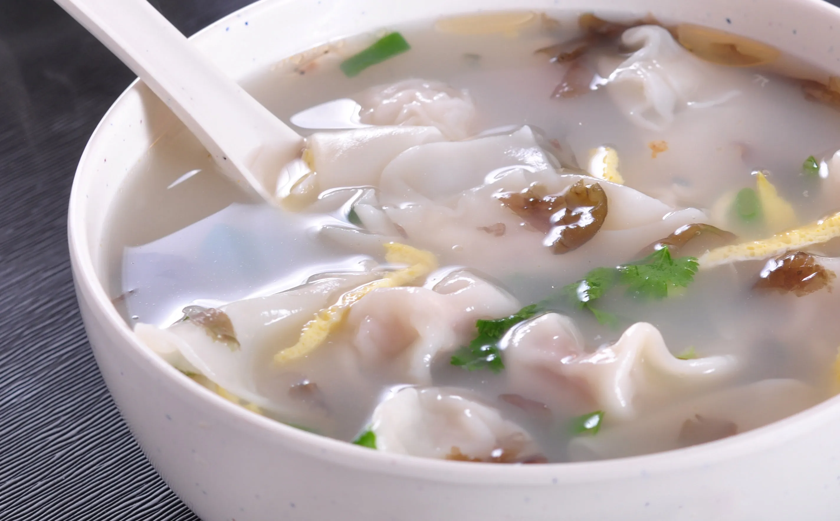 鸡头粉馄饨