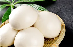 黑米面馒头