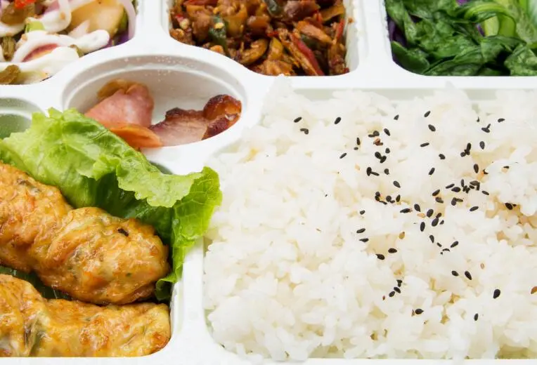 蚝油牛肉盖浇饭的做法