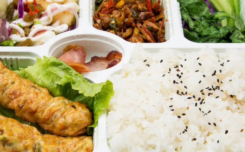 蛋包饭的做法