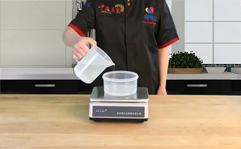 称量水
