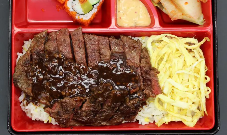 咸鱼豆芽炒饭的做法步骤