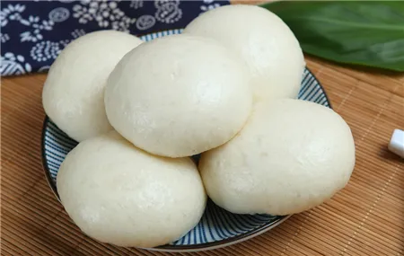 馒头肉松夹蛋的做法