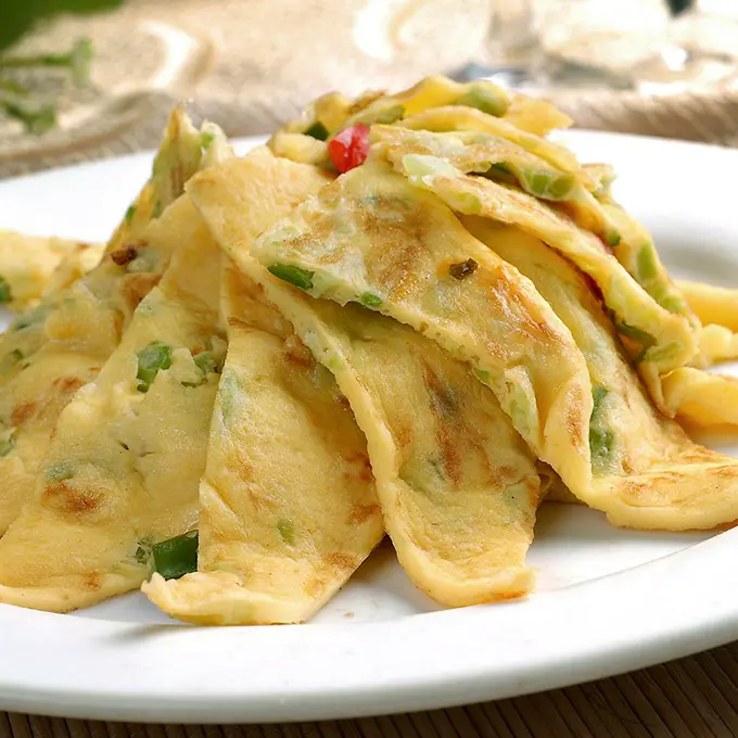 煎果酱鸡蛋饼