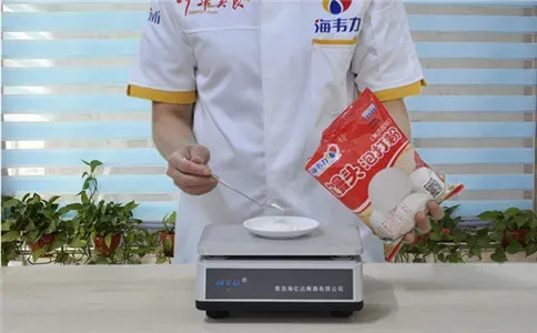 红糖馒头馒头泡打粉的用法简介,称量泡打粉