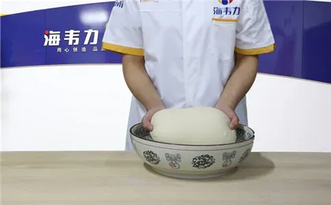荞麦面馒头馒头泡打粉的用法简介,荞麦面馒头面团