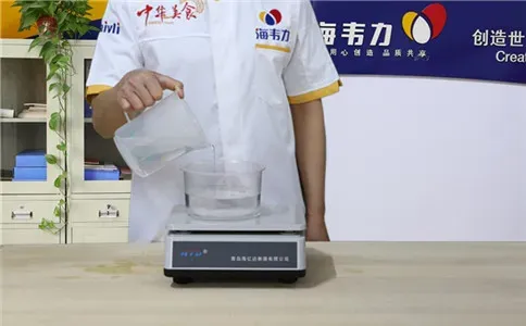 巧克力馒头馒头泡打粉的用法简介,称量水