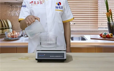 大包子包子泡打粉的用法简介,称量水