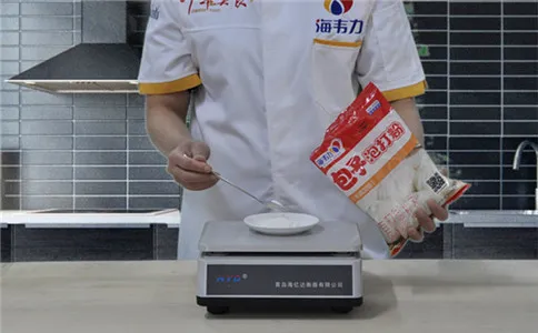 破酥包包子泡打粉的用法简介,称量包子泡打粉