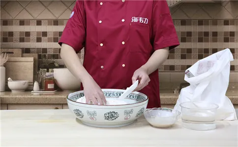 小米面发糕发酵泡打粉的用法简介,泡打粉的和面方法