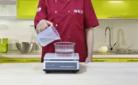高粱面发糕发酵泡打粉的用法简介,称量水