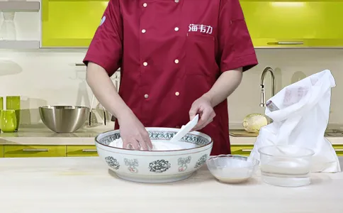 高粱面发糕发酵泡打粉的用法简介,泡打粉的用法