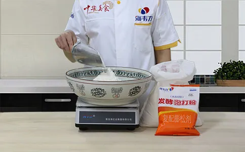 披萨面饼发酵泡打粉的用法简介,称量面粉