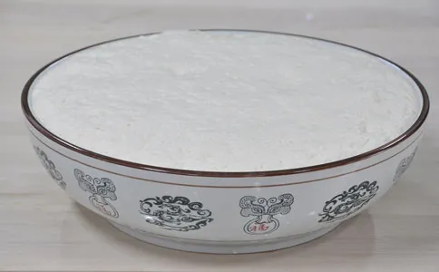 馕饼发酵泡打粉的用法简介, 馕饼发酵好的面团