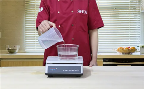 速冻包子包子泡打粉的用法简介,称量水