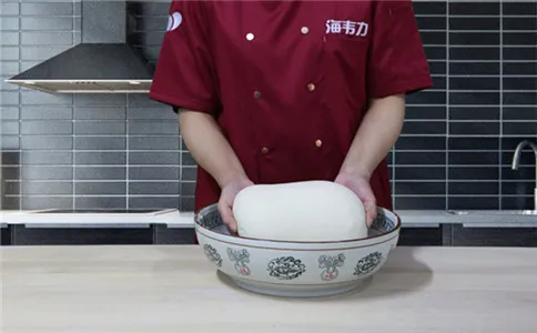 小笼包包子泡打粉的用法简介,小笼包面团