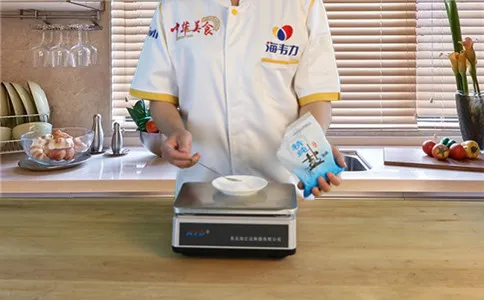 板面增筋剂-面得筋的用法简介,称量食盐