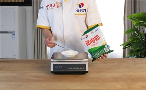 手擀面增筋剂-面得筋的用法简介,称量面得筋