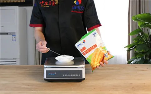 称量酥脆油条膨松剂