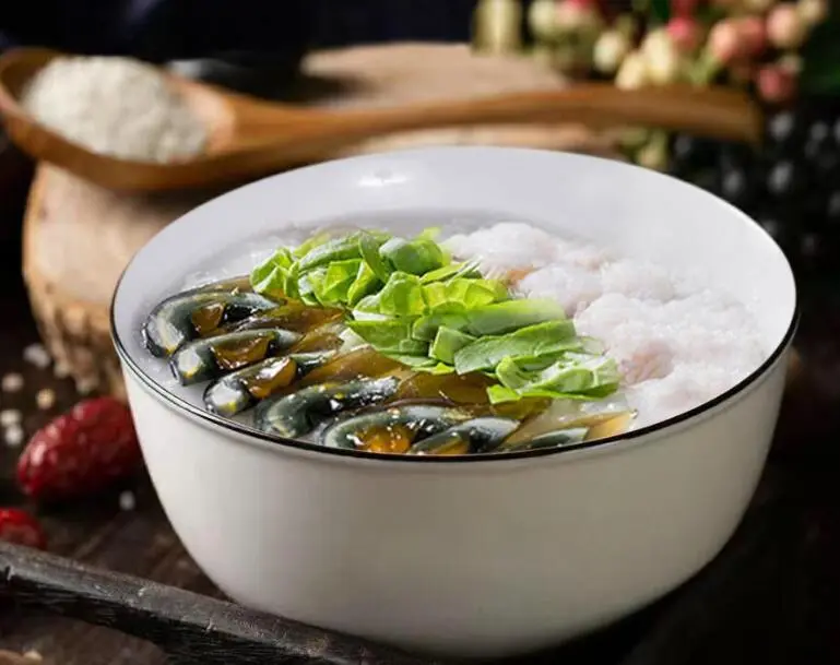 核桃果肉紫米粥的做法