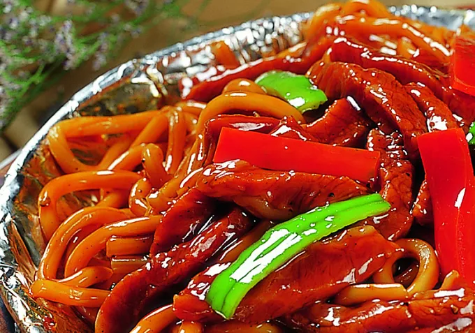 海鲜西蓝花炒面