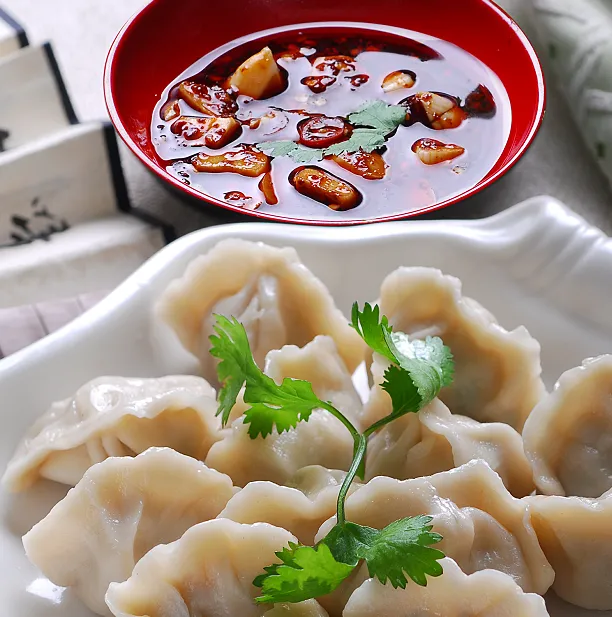 金枪鱼黄瓜水饺的做法