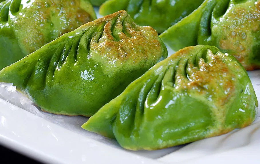 韭菜鲜鱿水饺的做法