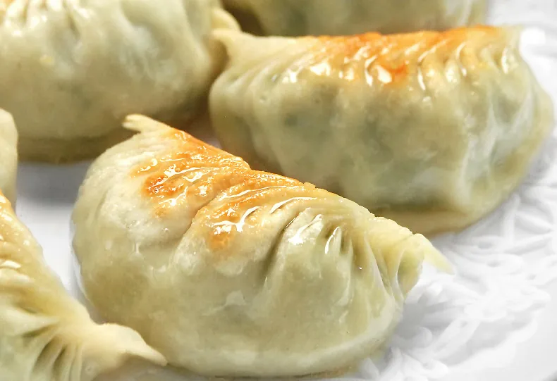 芹菜墨鱼水饺的做法