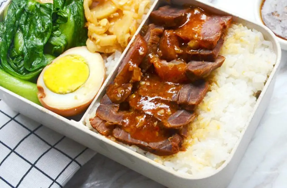 卤肉菜花饭