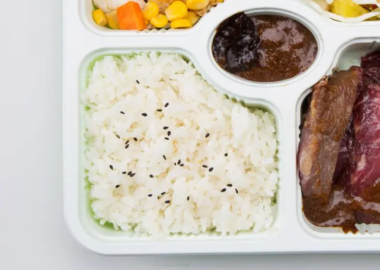泰式牛肉拌饭