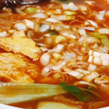 榨菜素肉汤面