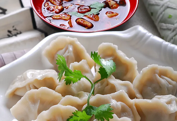 豆芽韭菜水饺的做法步骤