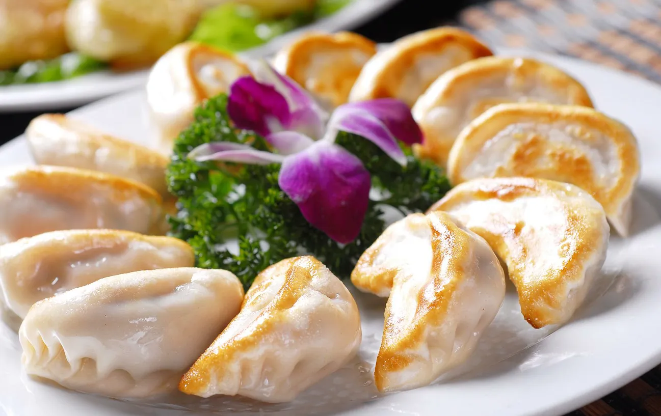 香菜牛肉煎饺的做法步骤