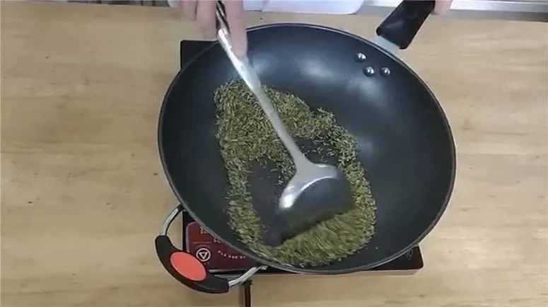 茴香炒制