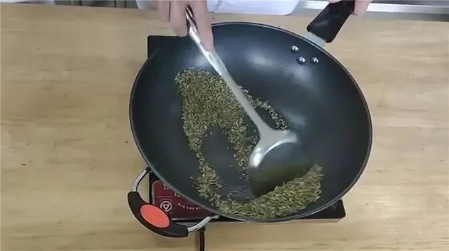 茴香炒制