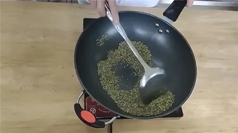 茴香炒制