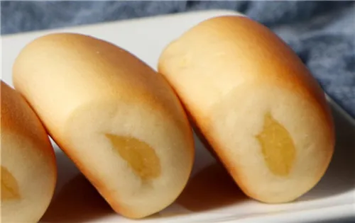 乡村牛奶面包