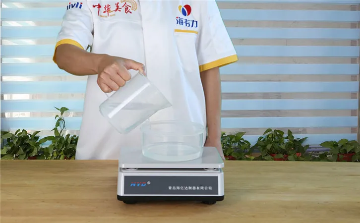 馒头泡打粉的和面配方,称量水